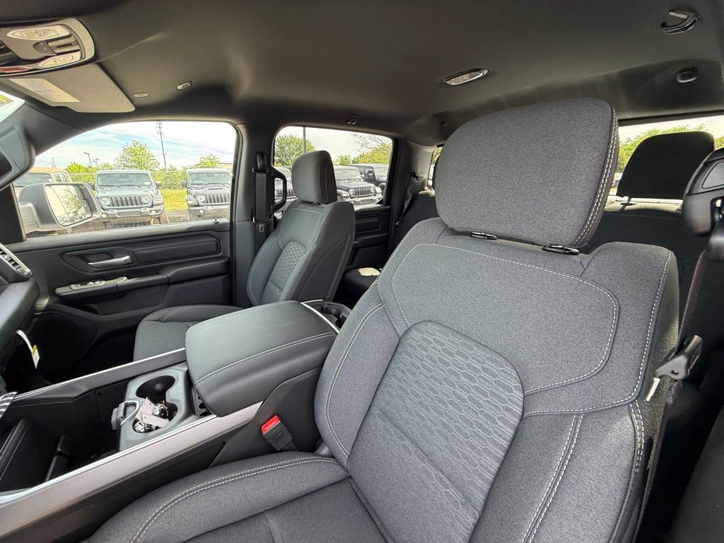 2026 Ram 1500 Express Crestwood KY
