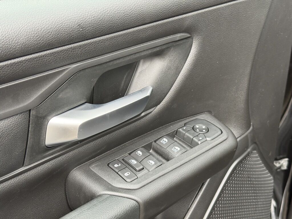 2026 Ram 1500 Express Crestwood KY