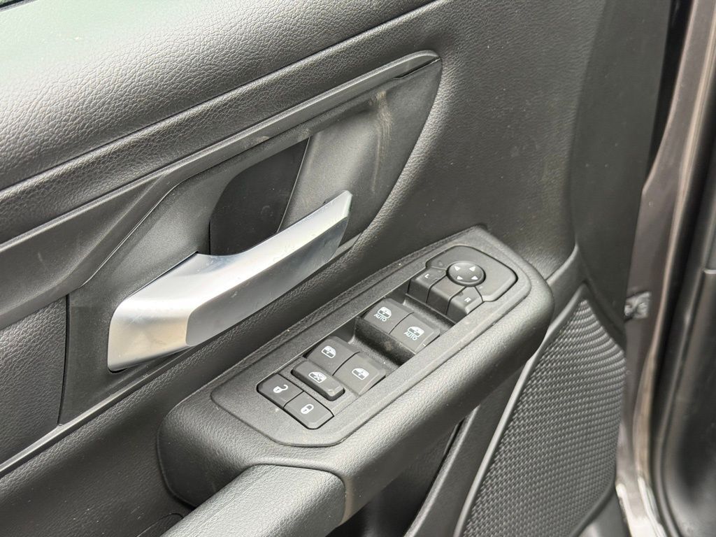 2026 Ram 1500 Express Crestwood KY