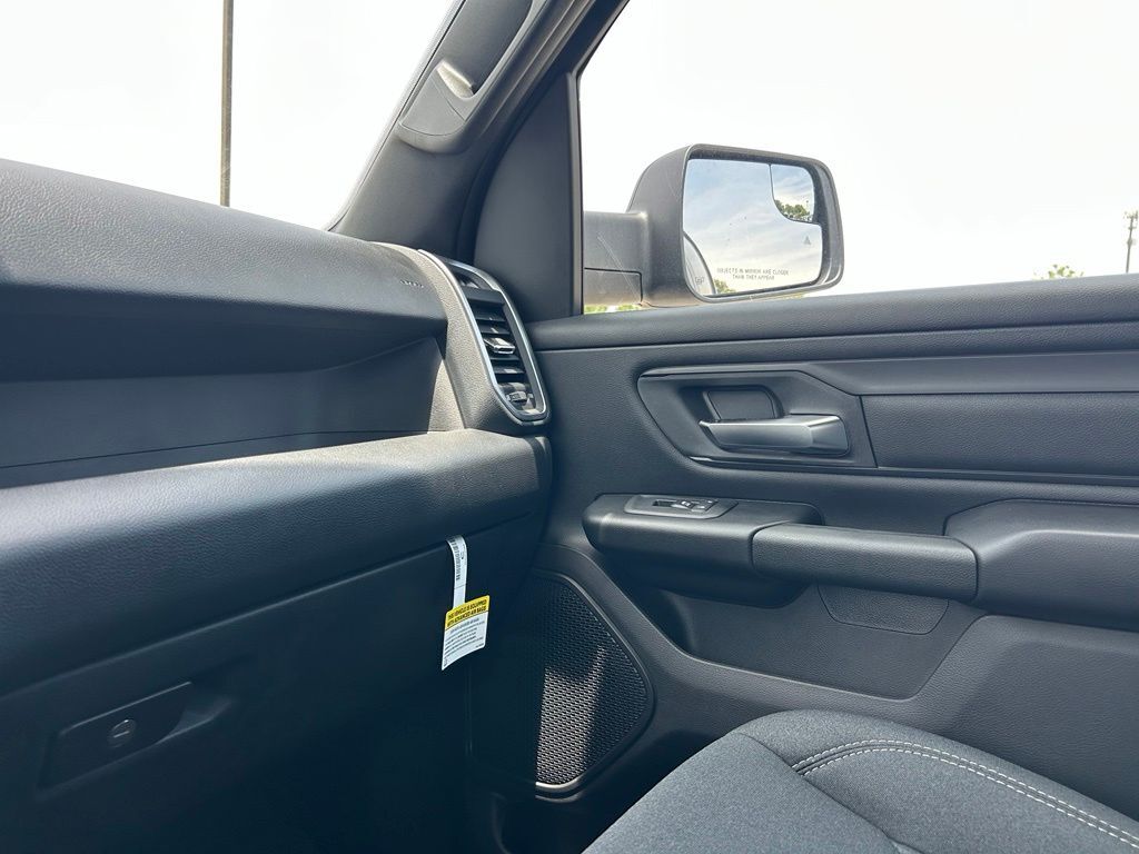 2026 Ram 1500 Express Crestwood KY