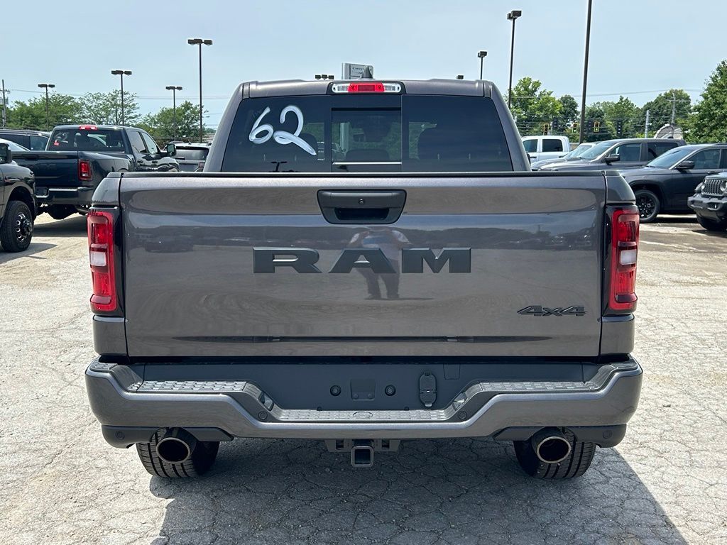 2026 Ram 1500 Express Crestwood KY