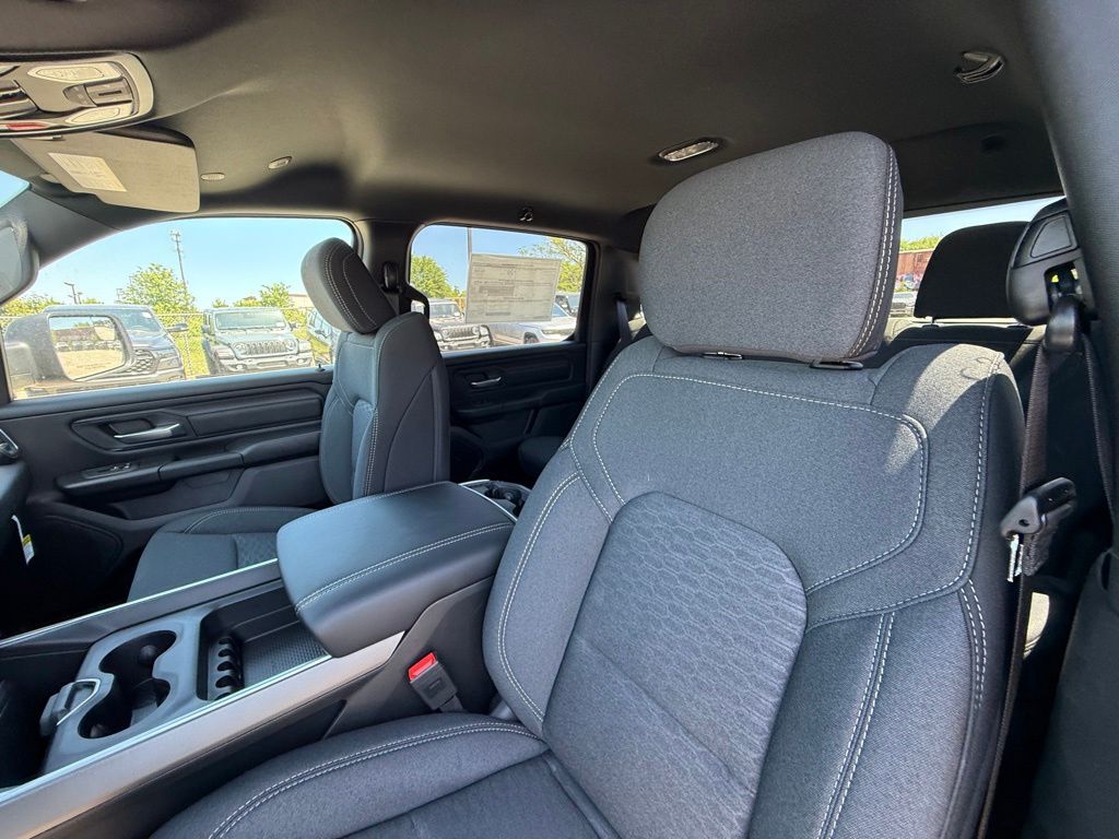 2026 Ram 1500 Express Crestwood KY
