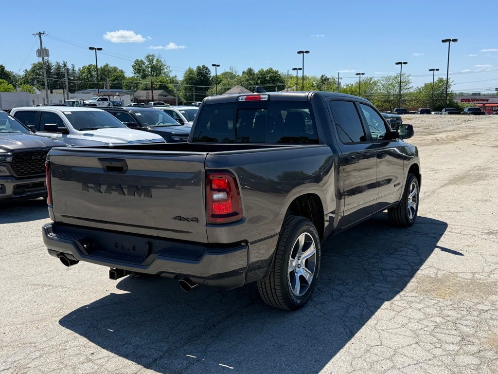 2026 Ram 1500 Express Crestwood KY