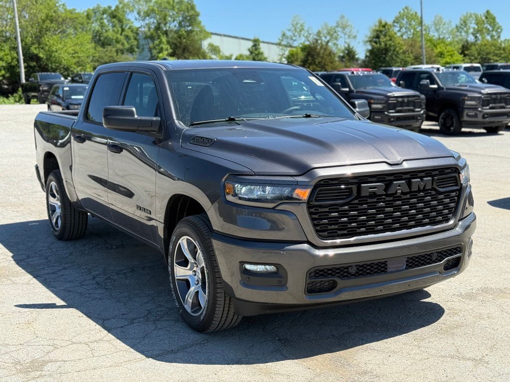 2026 Ram 1500 Express Crestwood KY