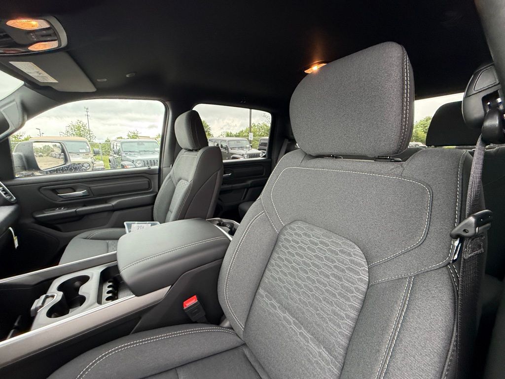 2026 Ram 1500 Express Crestwood KY