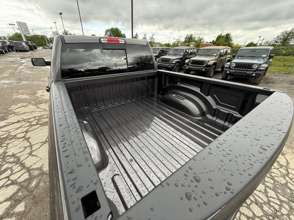 2026 Ram 1500 Express Crestwood KY