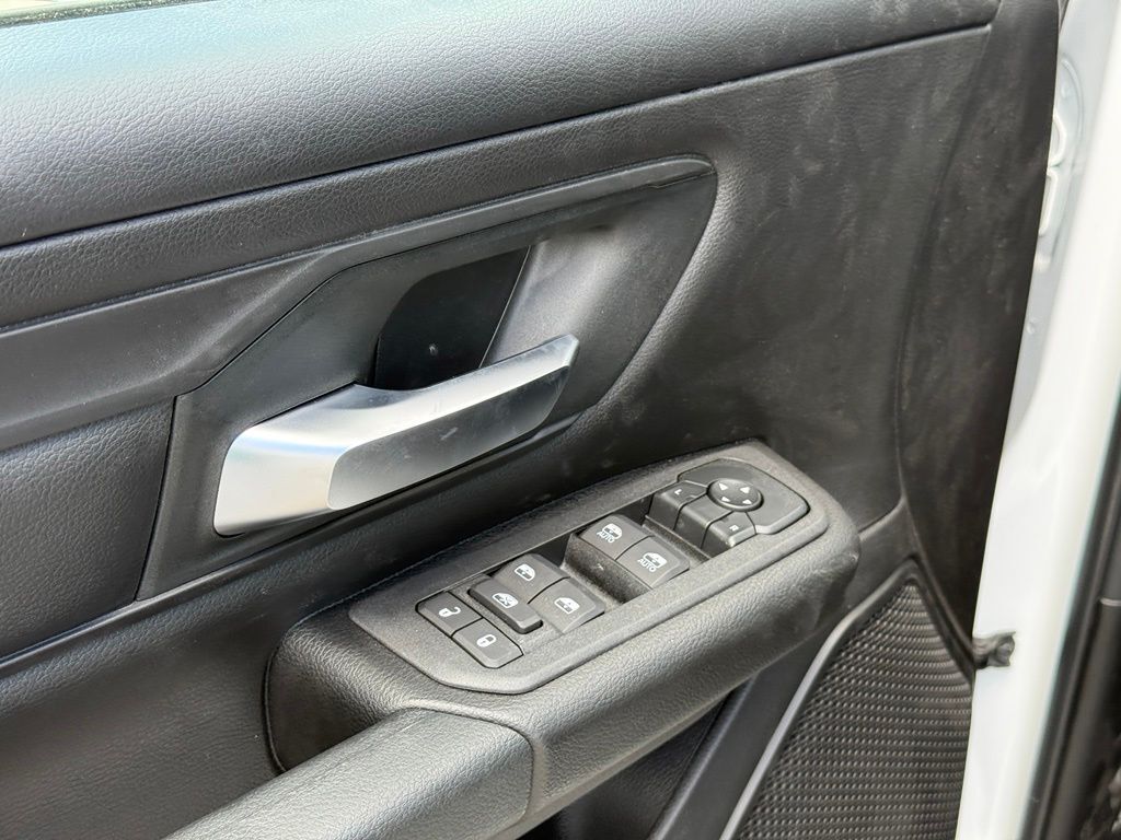 2026 Ram 1500 Express Crestwood KY