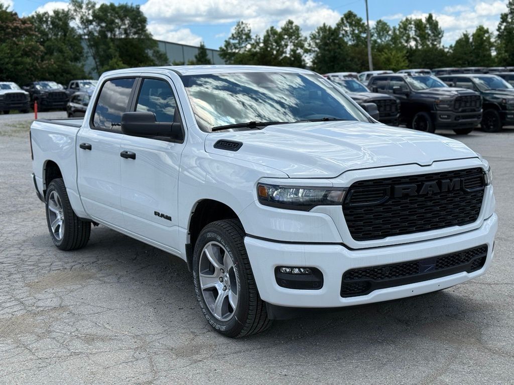 2026 Ram 1500 Express Crestwood KY