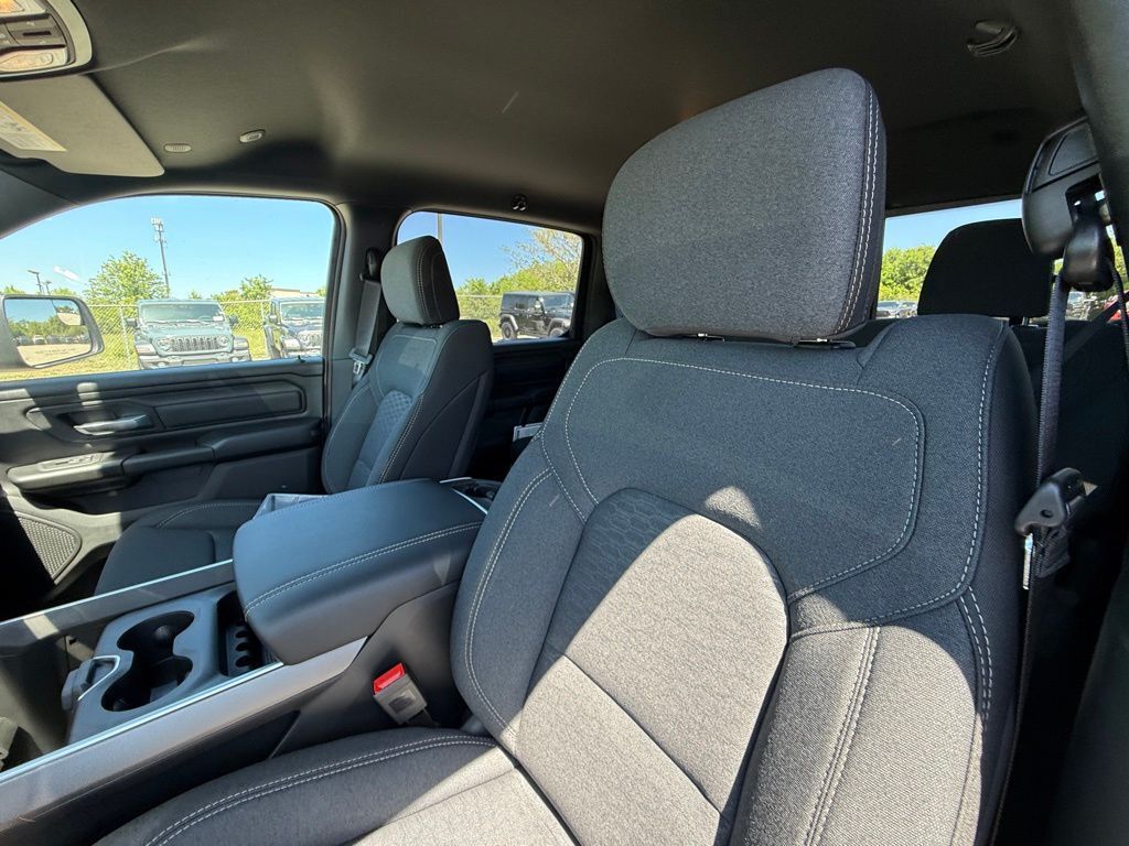 2026 Ram 1500 Express Crestwood KY