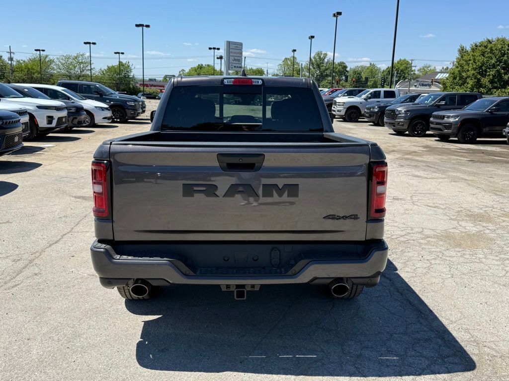 2026 Ram 1500 Express Crestwood KY