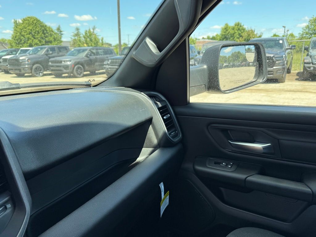 2026 Ram 1500 Express Crestwood KY