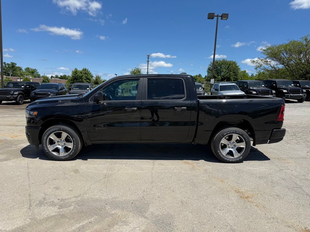 2026 Ram 1500 Express Crestwood KY
