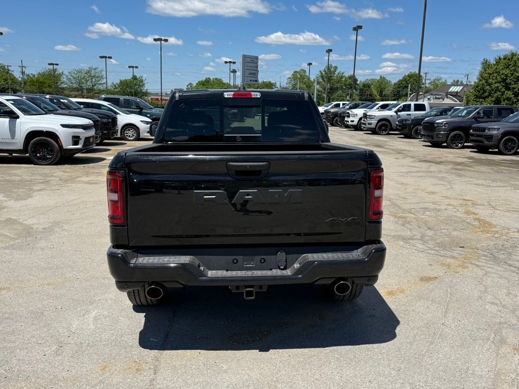 2026 Ram 1500 Express Crestwood KY