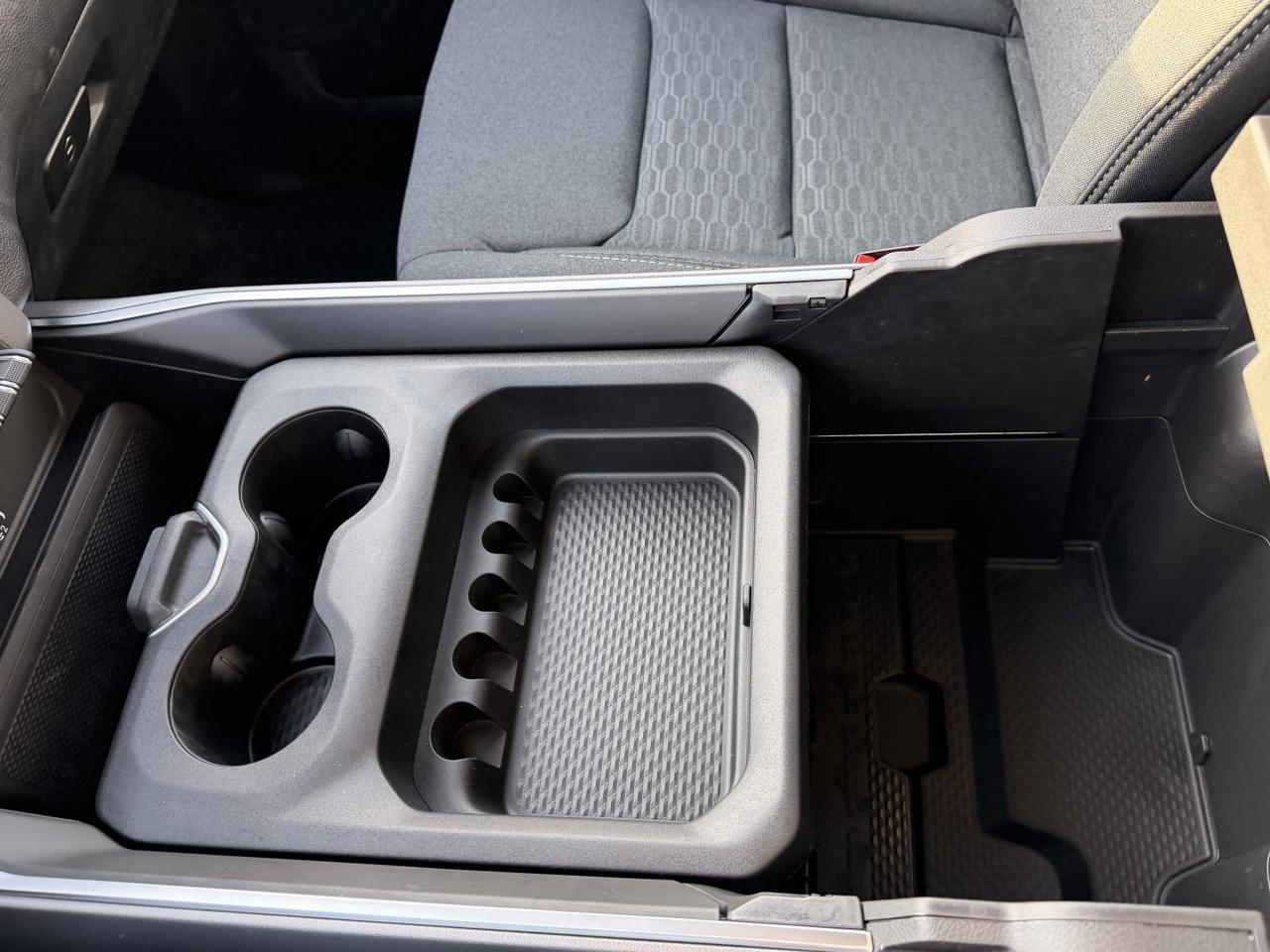 2026 Ram 1500 Express Crew Cab 4x4 | 3L Hurricane | 20IN Wheels | Side Steps | Remote Start | Backup Camera Redwater AB