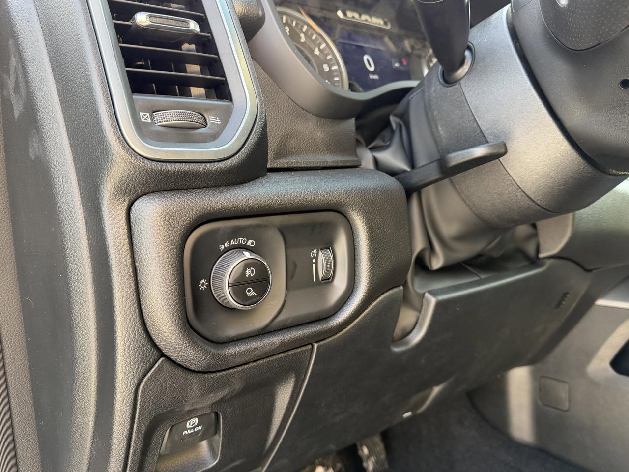 2026 Ram 1500 Express Crew Cab 4x4 | 3L Hurricane | 20IN Wheels | Side Steps | Remote Start | Backup Camera Redwater AB