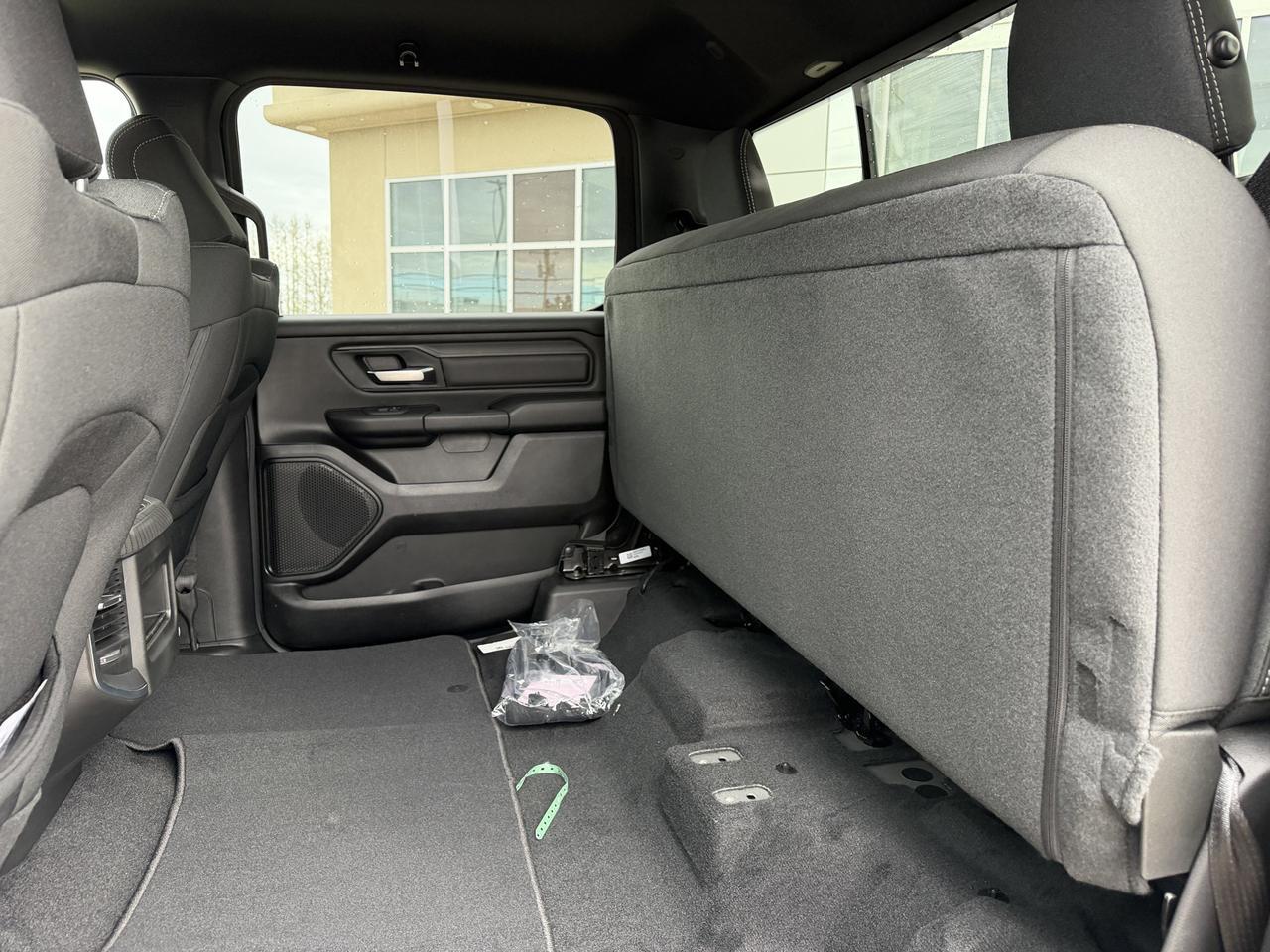 2026 Ram 1500 Express Crew Cab 4x4 | 3L Hurricane | Black Edition | Sport Hood | 20IN Wheels | Side Steps Redwater AB