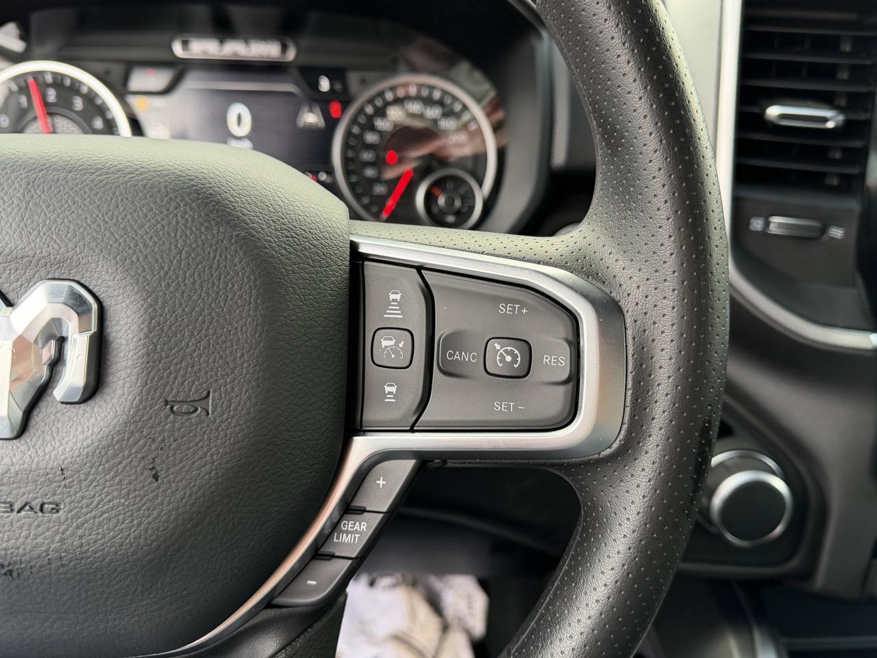 2026 Ram 1500 Express Crew Cab 4x4 | 3L Hurricane | Remote Start | Rearview Camera | Towing Capability Redwater AB