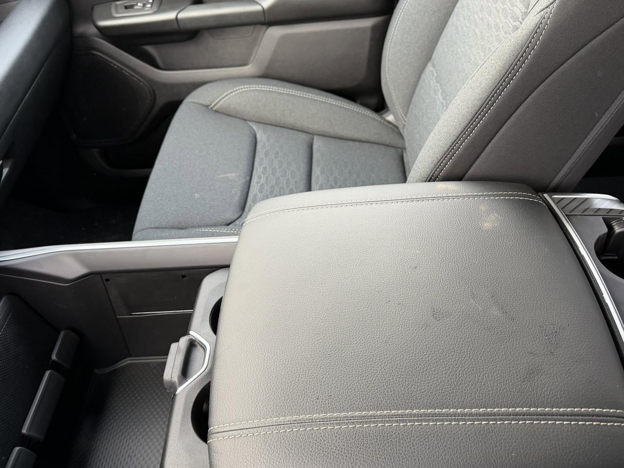 2026 Ram 1500 Express Crew Cab 4x4 | 3L Hurricane | Remote Start | Rearview Camera | Towing Capability Redwater AB