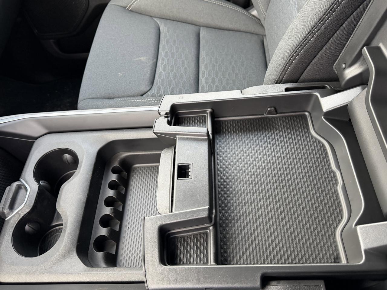 2026 Ram 1500 Express Crew Cab 4x4 | 3L Hurricane | Remote Start | Rearview Camera | Towing Capability Redwater AB