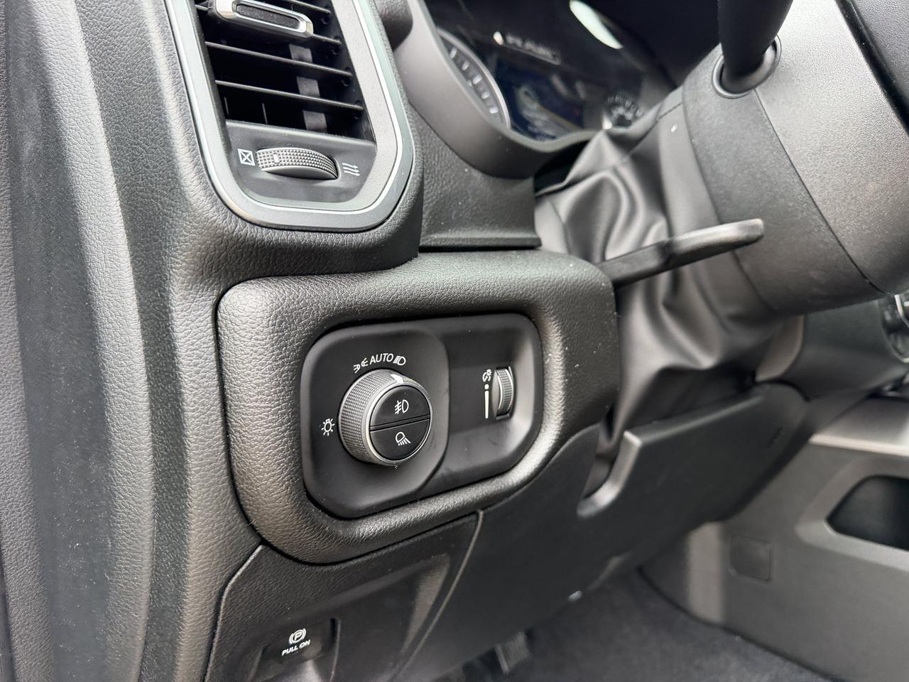2026 Ram 1500 Express Quad Cab 4x4 | V6 | 20IN Wheels | Remote Start | Backup Camera | Towing Capability Redwater AB