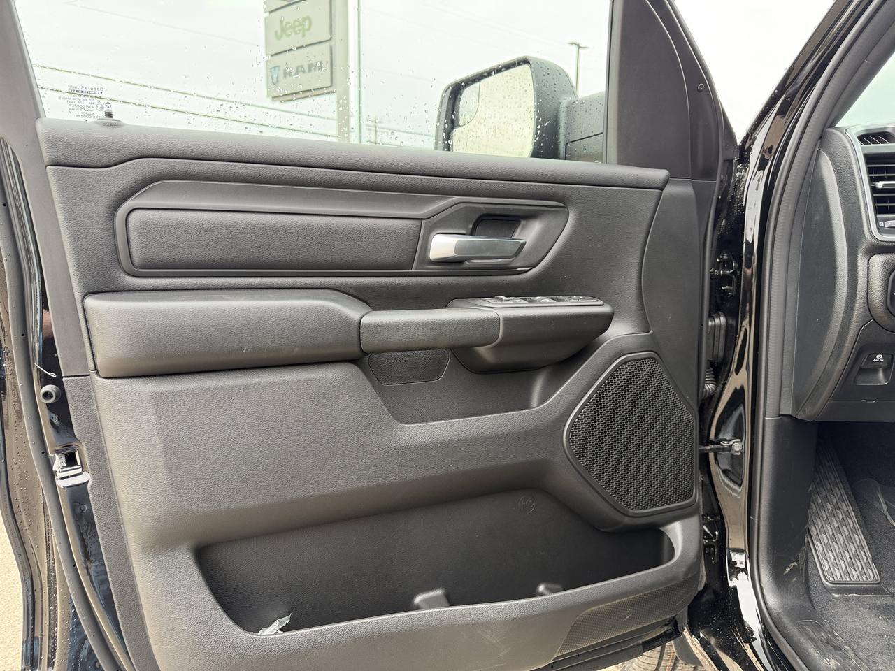 2026 Ram 1500 Express Quad Cab 4x4 | V6 | 20IN Wheels | Remote Start | Backup Camera | Towing Capability Redwater AB