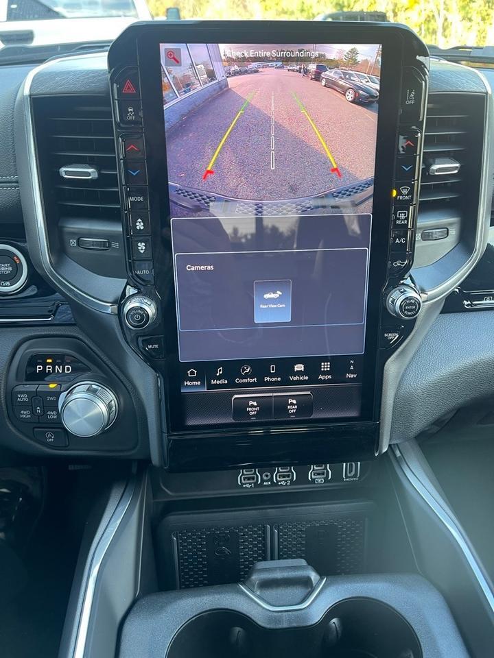 2026 Ram 1500 LARAMIE CREW CAB 4X4 5'7 BOX Orange MA