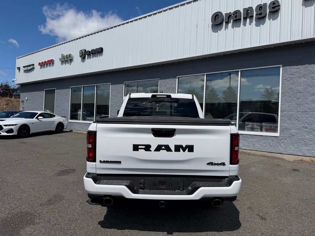 2026 Ram 1500 LARAMIE CREW CAB 4X4 5'7 BOX Orange MA