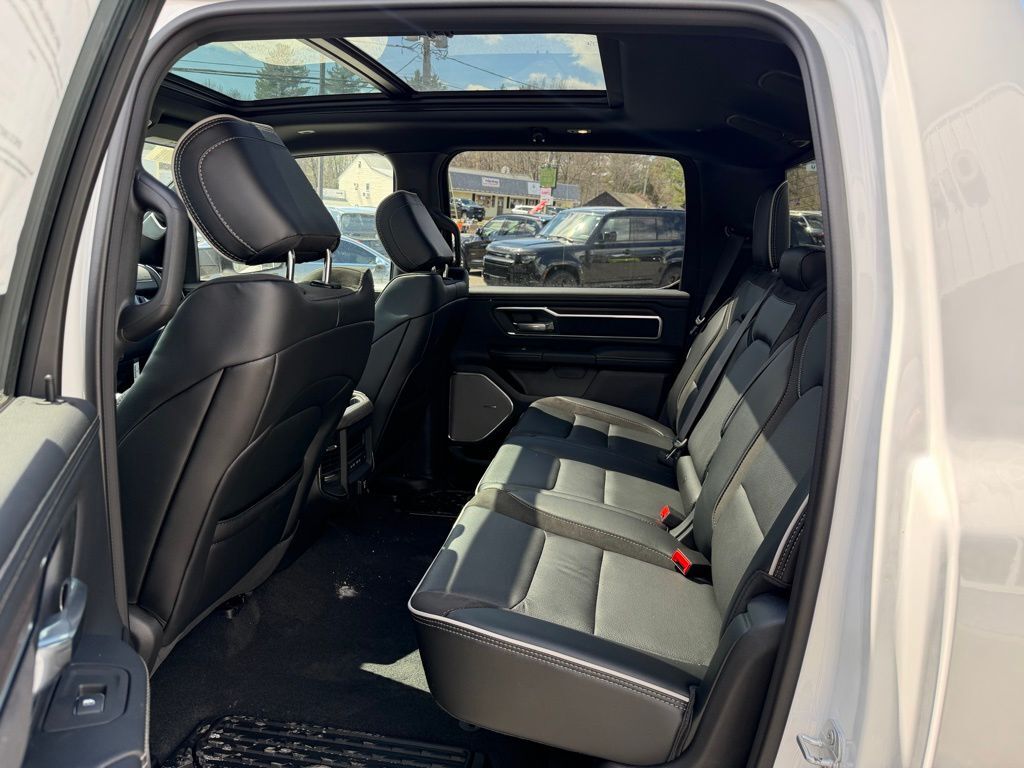 2026 Ram 1500 LARAMIE CREW CAB 4X4 5'7 BOX Orange MA