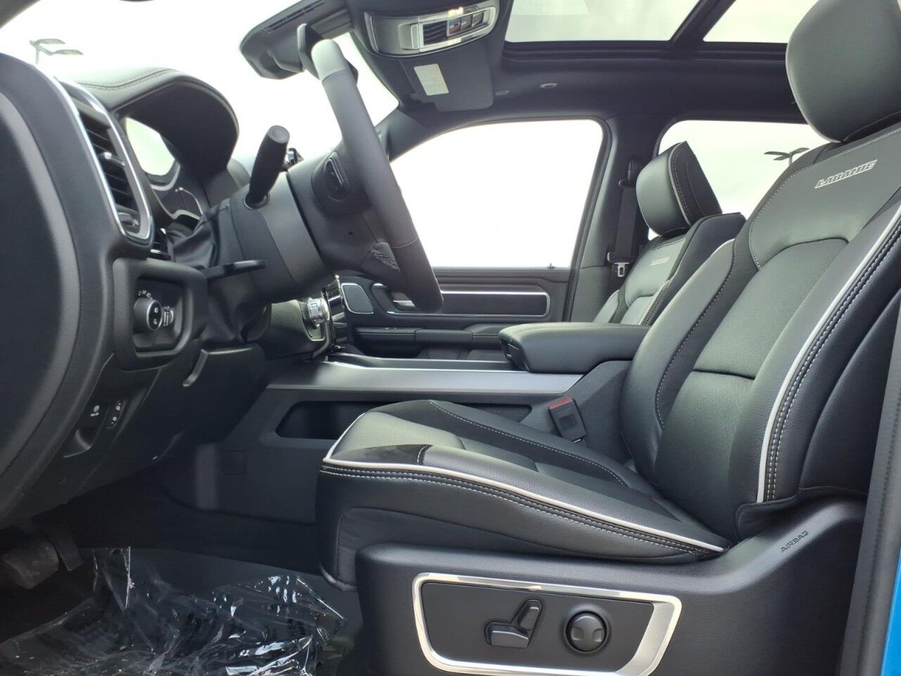 2026 Ram 1500 Laramie Uvalde TX