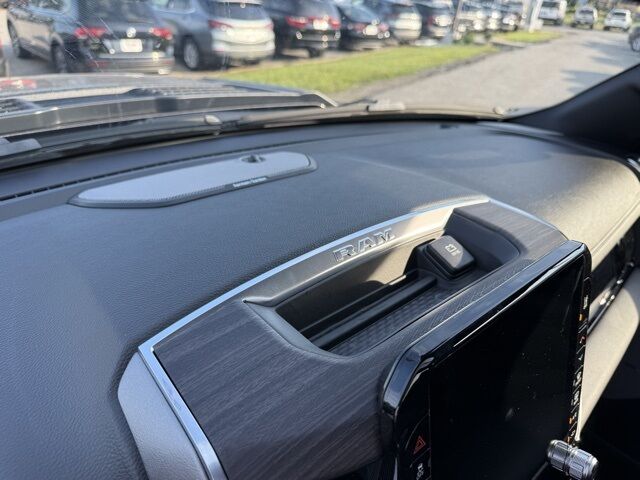 2026 Ram 1500 Laramie Crestwood KY