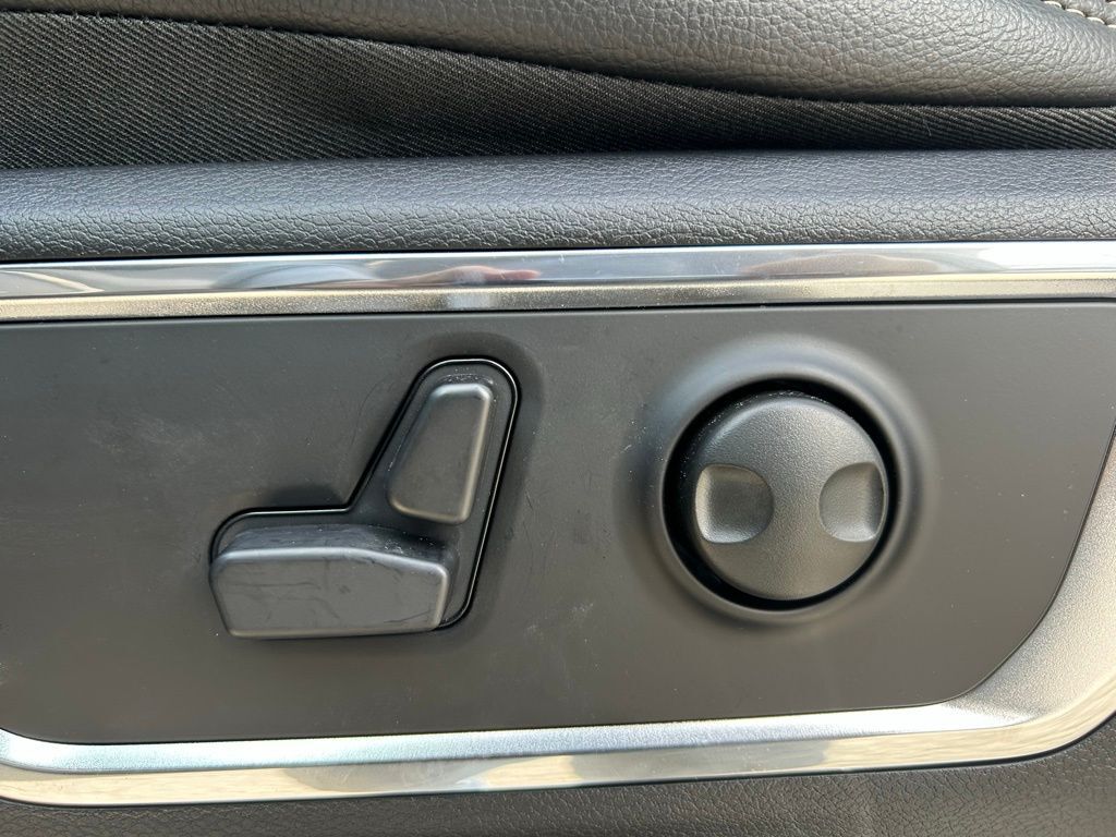 2026 Ram 1500 Laramie Crestwood KY