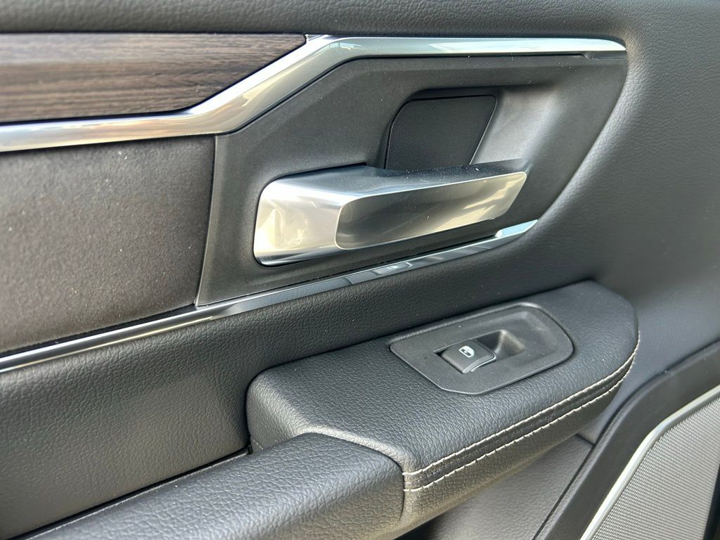 2026 Ram 1500 Laramie Crestwood KY