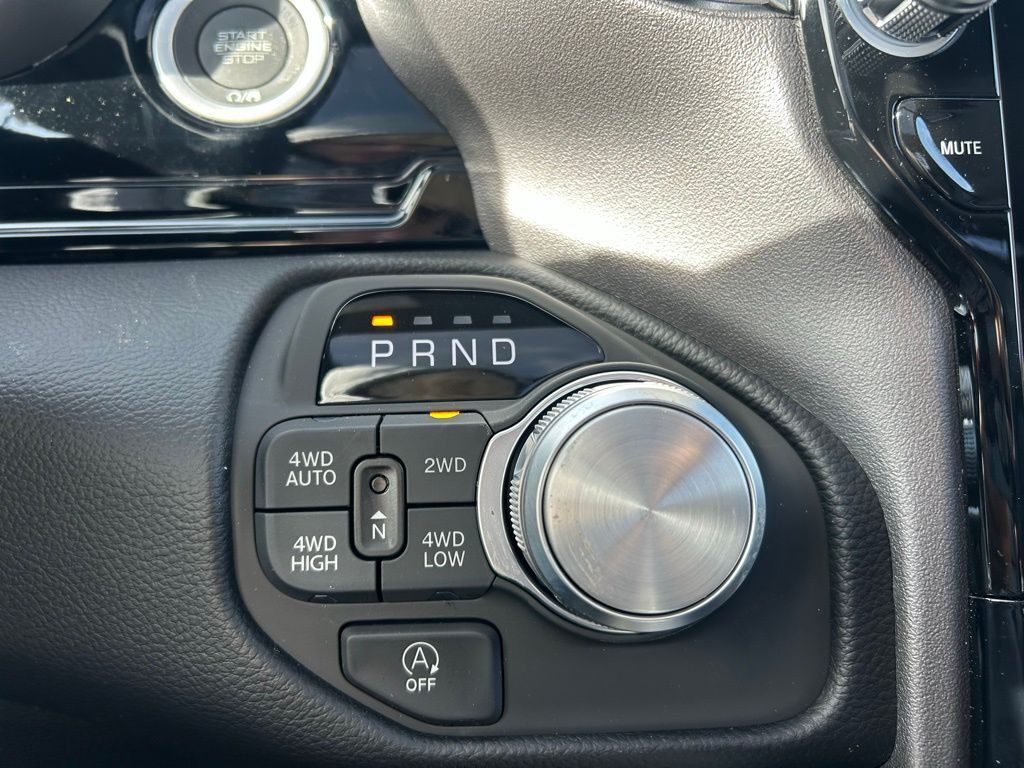 2026 Ram 1500 Laramie Crestwood KY