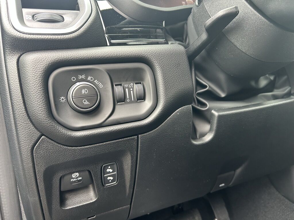 2026 Ram 1500 Laramie Crestwood KY