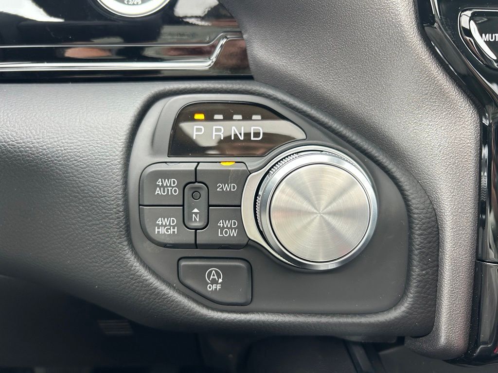 2026 Ram 1500 Laramie Crestwood KY