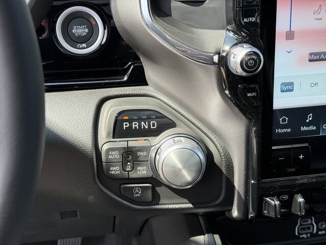 2026 Ram 1500 Laramie Crestwood KY