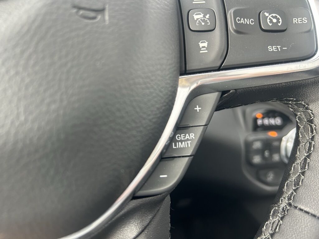 2026 Ram 1500 Laramie Crestwood KY