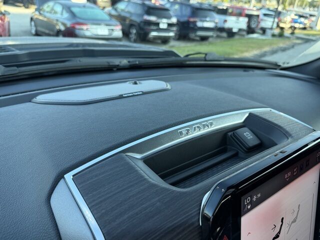 2026 Ram 1500 Laramie Crestwood KY