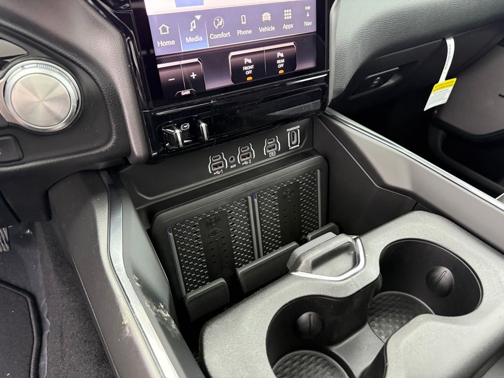 2026 Ram 1500 Laramie Crestwood KY