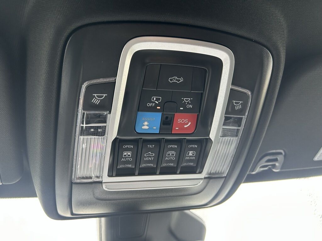 2026 Ram 1500 Laramie Crestwood KY