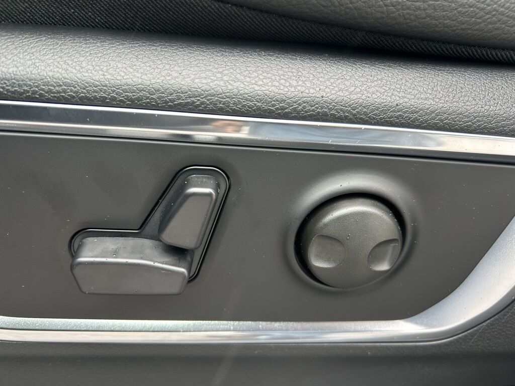 2026 Ram 1500 Laramie Crestwood KY