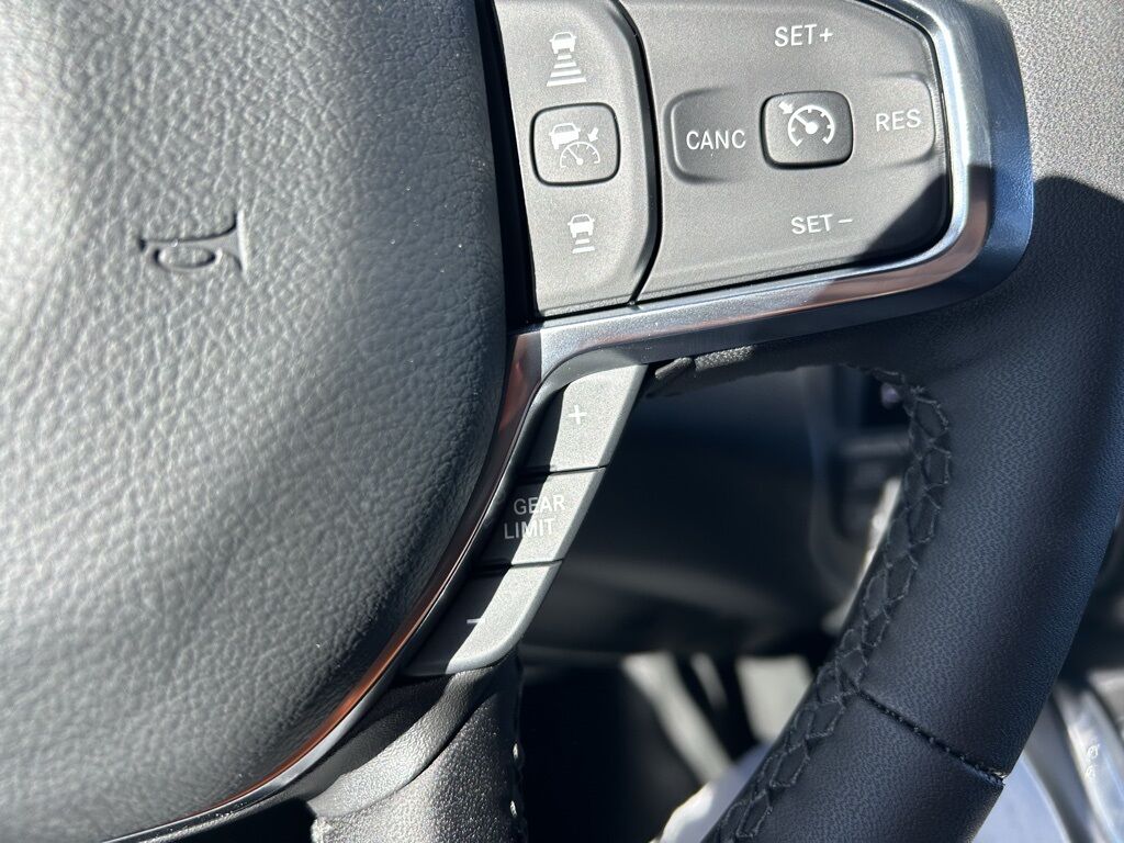 2026 Ram 1500 Laramie Crestwood KY