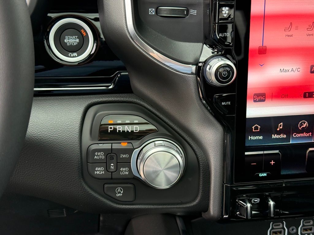 2026 Ram 1500 Laramie Crestwood KY