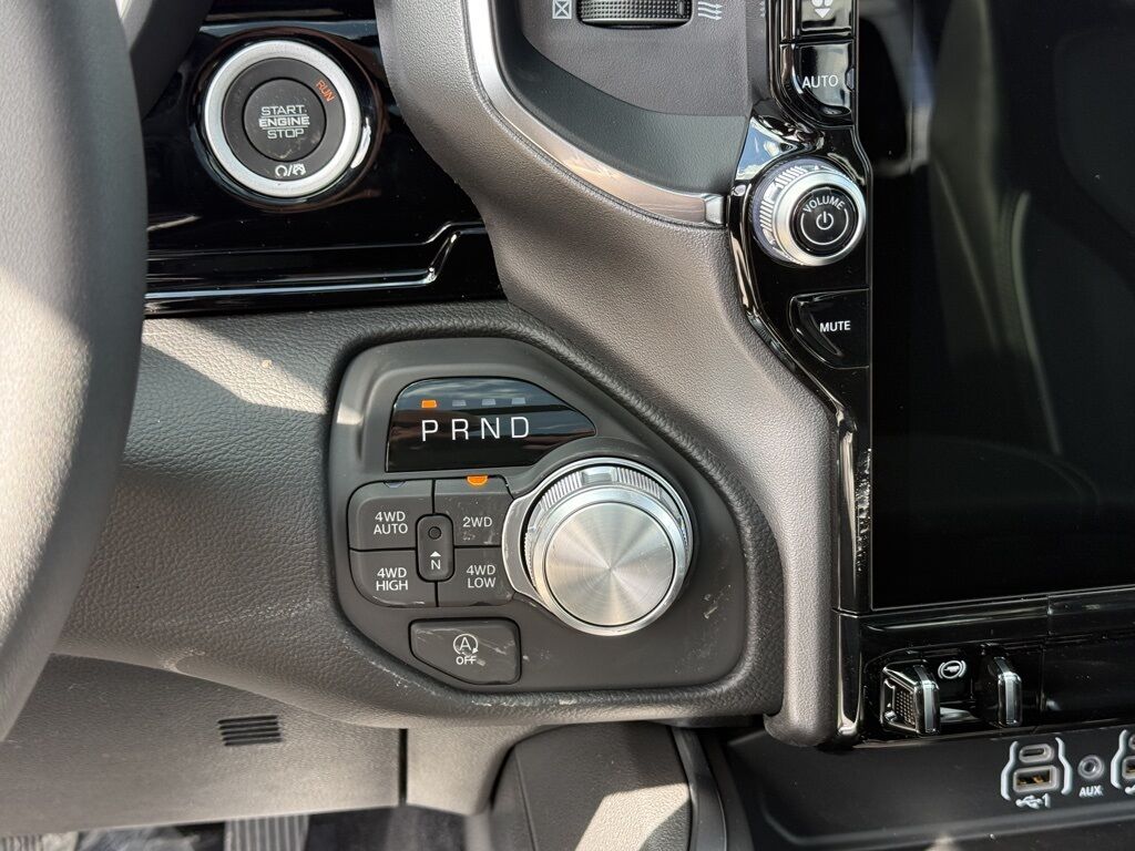 2026 Ram 1500 Laramie Crestwood KY