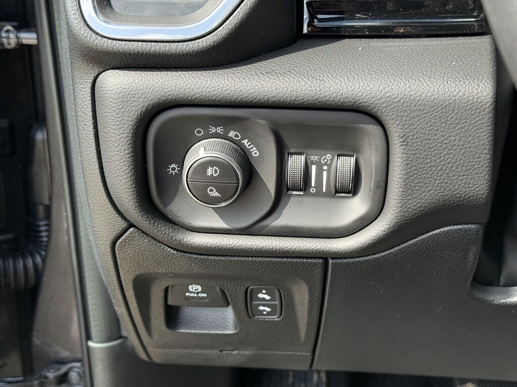 2026 Ram 1500 Laramie Crestwood KY