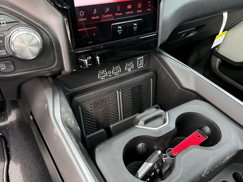 2026 Ram 1500 Laramie Crestwood KY