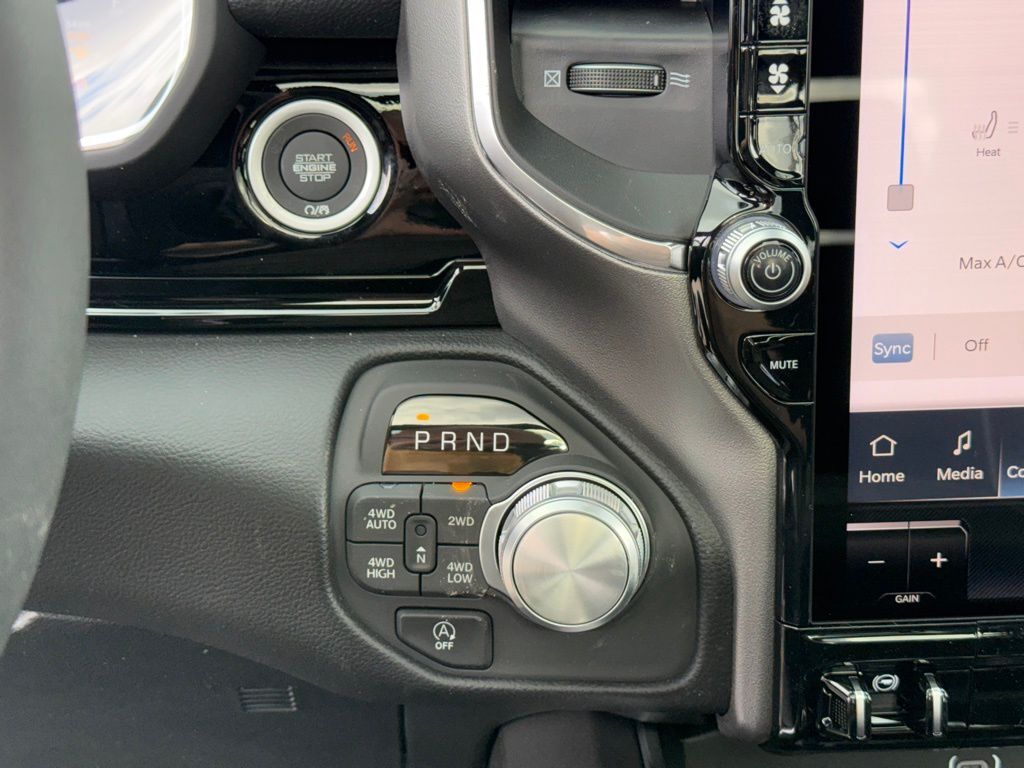 2026 Ram 1500 Laramie Crestwood KY