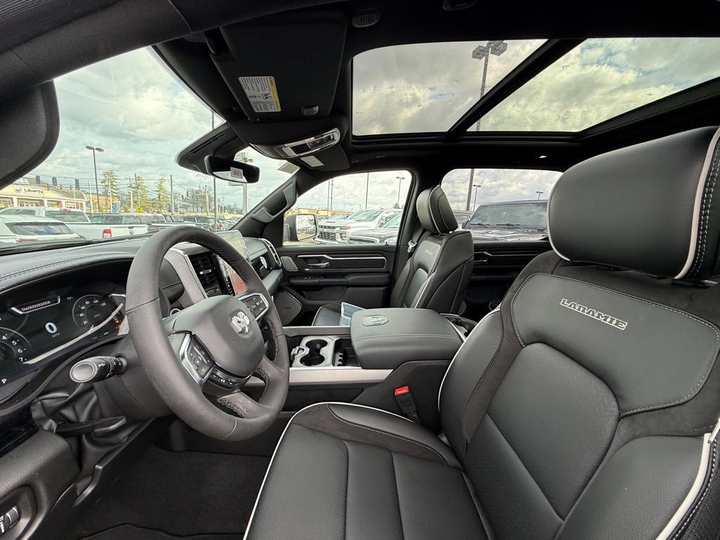 2026 Ram 1500 Laramie Crestwood KY