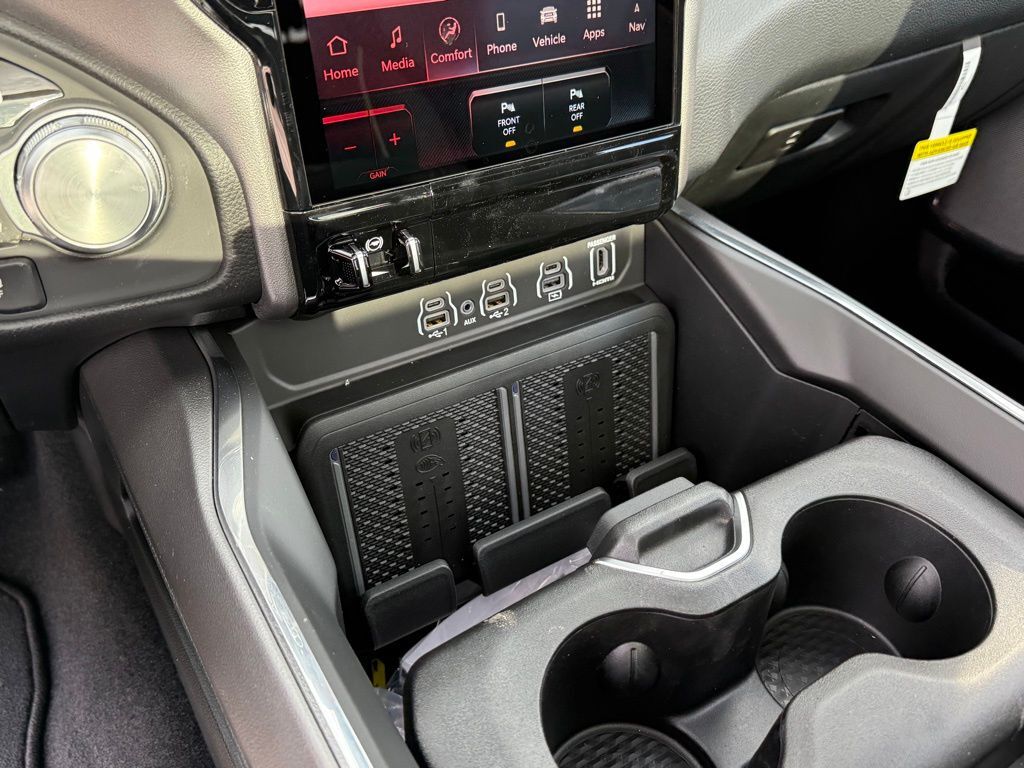 2026 Ram 1500 Laramie Crestwood KY