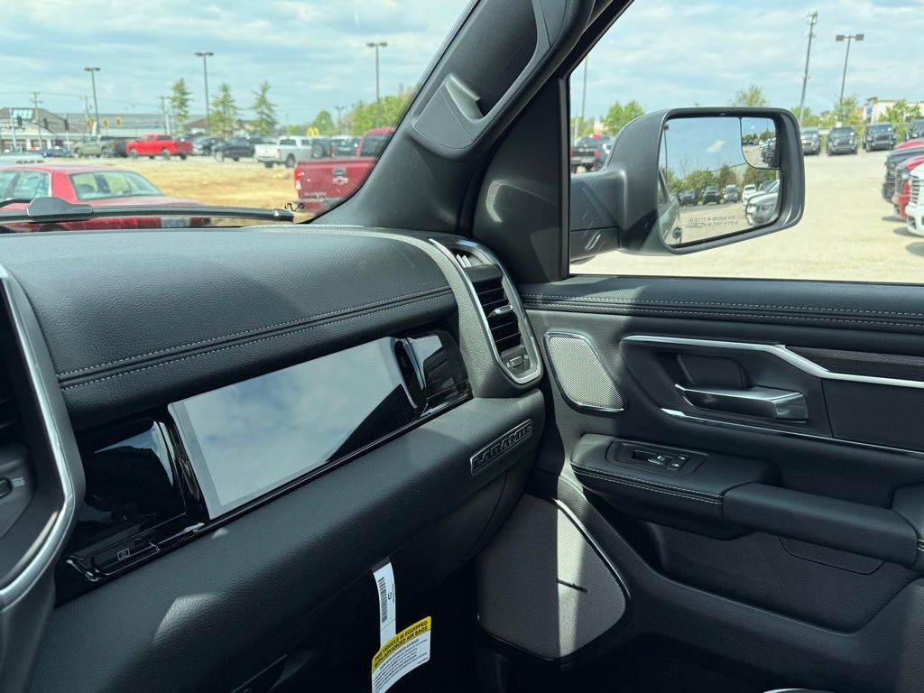 2026 Ram 1500 Laramie Crestwood KY